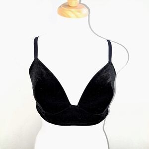 La senza | Elegant Black Velvet Bralette